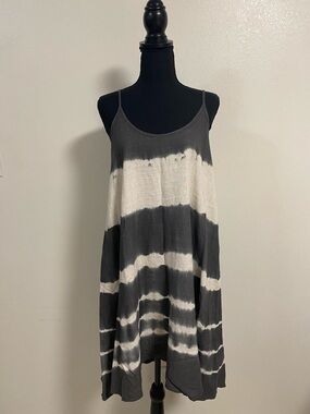 Umgee Dress Women’s Size Small Black White Tie Dye Swing Tank Dress Linen blend